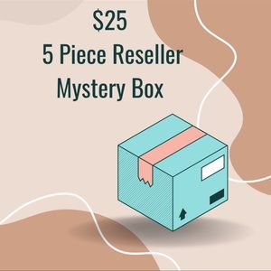 5 Piece Women’s Reseller Mystery Box